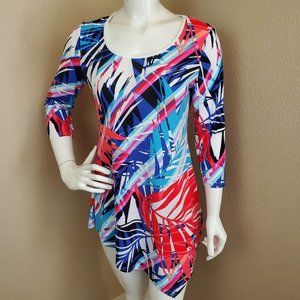 SOPHIE A 3/4 Sleeved Asymetrical Hem Top S/P